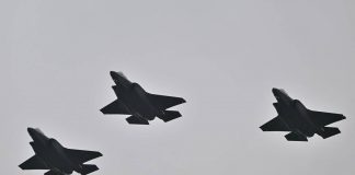 “Russia-Nato, pericolo concreto di guerra”: anche la Svizzera si arma