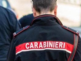 Anziana viene scippata ma fornisce targa e modello dell’auto ai carabinieri. Denunciato un 51enne