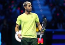 Alcaraz, sfida a Sinner: “Obiettivo del 2026? Vincere gli Australian Open”