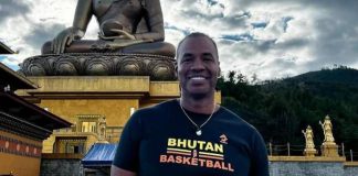 Collins, il primo giocatore Nba a fare coming out: “Ho un tumore in fase terminale”