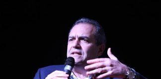 Luigi De Magistris: “Mi ricandido sindaco di Napoli, partita aperta con Manfredi”