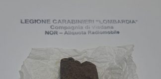 Hashish nei vestiti e in casa: 18enne di Commessaggio denunciato dai Carabinieri