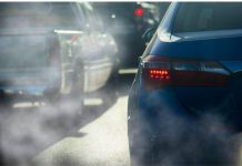 Auto, l’Ue rivede gli obiettivi: dal 2035 -90% emissioni per i nuovi veicoli anziché -100%