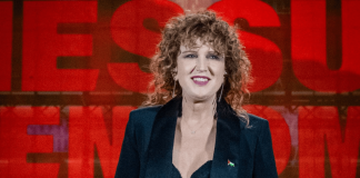 Fiorella Mannoia al PalaUnical il 30 ottobre con l’omaggio a De André e Fossati