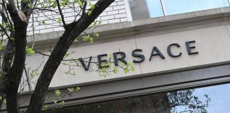 Dario Vitale lascia Versace a due giorni dall’acquisizione da parte del gruppo Prada