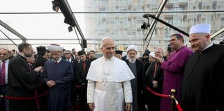 Papa, ultimo giorno in Libano: visita all’ospedale psichiatrico e poi al porto di Beirut