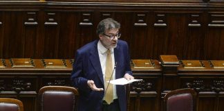 Pensioni, governo deposita nuovo emendamento: cosa cambia in Manovra