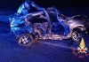 Scontro tra un furgone e due auto sulla Ss 106, un morto e tre feriti