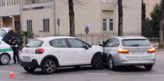 Mantova, incidente tra via Gorizia e via Oslavia: traffico rallentato, rilievi della Polizia Locale