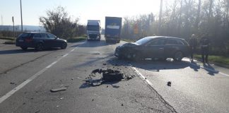 Mantova, auto tamponata mentre svolta al distributore finisce contro un camion. Tre feriti