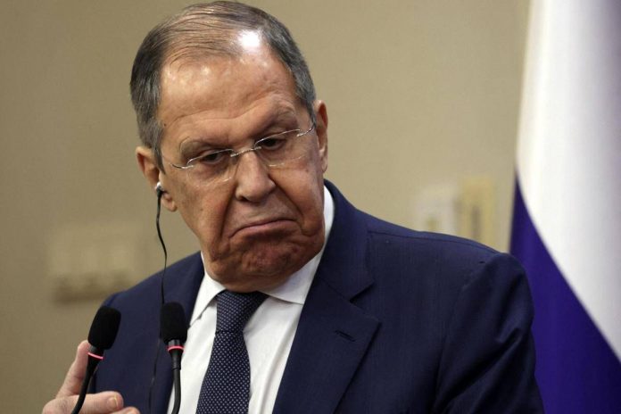 lavrov_conferenza_stampa_24feb_afp