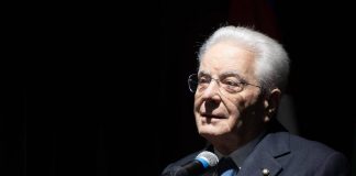 Ucraina-Russia, Mattarella: “Irresponsabile e inammissibile ridefinire confini con la forza”