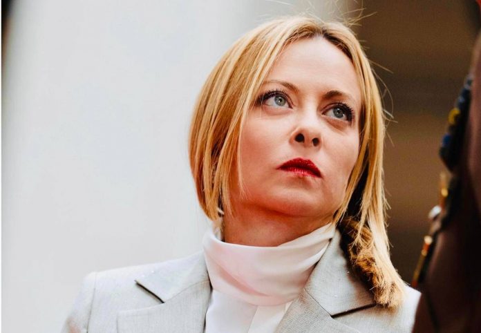 meloni_sguardosu