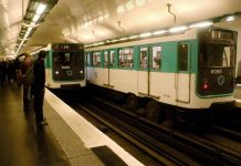 Tre donne accoltellate sulla metro di Parigi. Arrestato l’aggressore