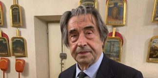 Il Libro dei Fatti in dono al maestro Riccardo Muti