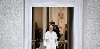 Ucraina, l’appello di Papa Leone XIV: “Tregua a Natale ma Russia dice no”