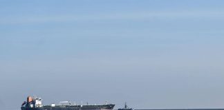 Venezuela, New York Times: “Petroliera inseguita da Usa rivendica protezione di Mosca”
