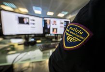 Tredicenne mantovana adescata on line: blitz della Polizia di Stato, cinque indagati in tutta Italia