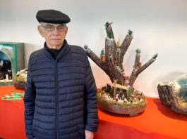 Gonzaga, Achille Dall’Argine espone i suoi presepi sotto il portico di piazza Matteotti