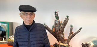 Gonzaga, Achille Dall’Argine espone i suoi presepi sotto il portico di piazza Matteotti