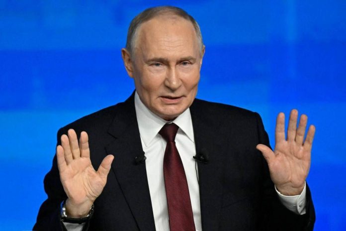 putin_mani_afp_1912-1