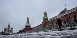 Ucraina, Ue amplia lista sanzioni Russia: colpiti anche gli influencer di Putin