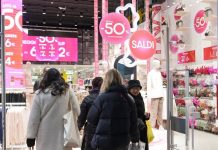 Saldi invernali 2026, dalla Lombardia al Lazio: quando iniziano