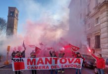 Sciopero generale Cgil, in 2mila in piazza a Mantova. Adesione provinciale intorno all’80%