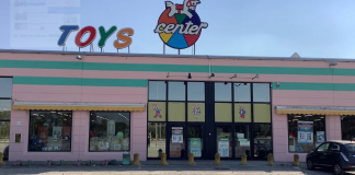 Pistole puntate alla cassiera: rapina da 1.300 euro al Toys Center di Bozzolo