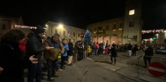 Libri passati di mano in mano: a Bozzolo la biblioteca comunale unisce la comunità