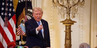 Venezuela, Trump avverte Maduro: “Non escludo conflitto militare”