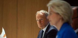 Ucraina, si apre il Consiglio Ue. Tusk: “Soldi oggi o sangue domani in Europa”