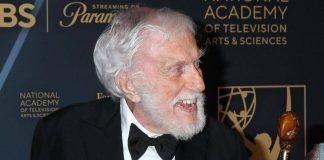 Dick Van Dyke compie 100 anni: “Non è abbastanza, si vuole vivere di più”