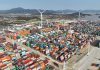 Cina, 1,4 mld tonnellate di merci gestite dal porto Ningbo-Zhoushan nel 2025