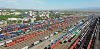Cina, numero record di treni merci per l’Europa dal porto di Alashankou