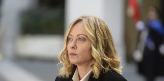 Meloni in visita a Niscemi, riunione operativa sull’emergenza frana