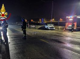 Tragico scontro tra pullman, furgone e auto al Contino: c’è un morto