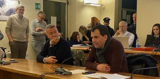 Variante Tosano, municipio stracolmo: esplode il dissenso dei cittadini. Bottani: “rifletteremo, entro venti giorni risponderemo”
