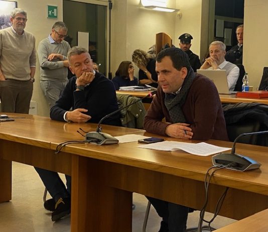 Variante Tosano, municipio stracolmo: esplode il dissenso dei cittadini. Bottani: “rifletteremo, entro venti giorni risponderemo”