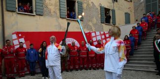Castiglione, la fiaccola olimpica accolta al museo della Croce Rossa , Valastro: “Messaggio di speranza”