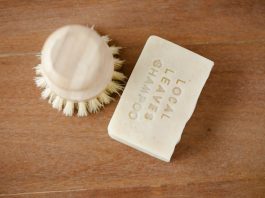 Shampoo solido: come usarlo, conservarlo e scegliere quello giusto per te