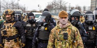 Minneapolis, Pretti ucciso da agenti. I genitori: “Bugie da Trump”