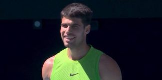 Australian Open, tifoso urla “Carlos Nadal!” e Alcaraz scoppia a ridere