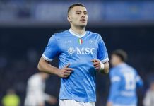 Napoli-Verona, rigore (e momentaneo 0-2) dei gialloblù tra le proteste. Cos’è successo