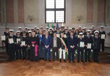 Hanno salvato vite umane: Regione premia quattro agenti mantovani della Polizia Locale