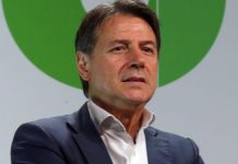 Ucraina, M5S prepara risoluzione: “Stop immediato a fornitura armi”