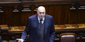 Ucraina, Crosetto su proroga aiuti a Kiev: “Qualcuno se ne vergogna, io ne sono fiero”