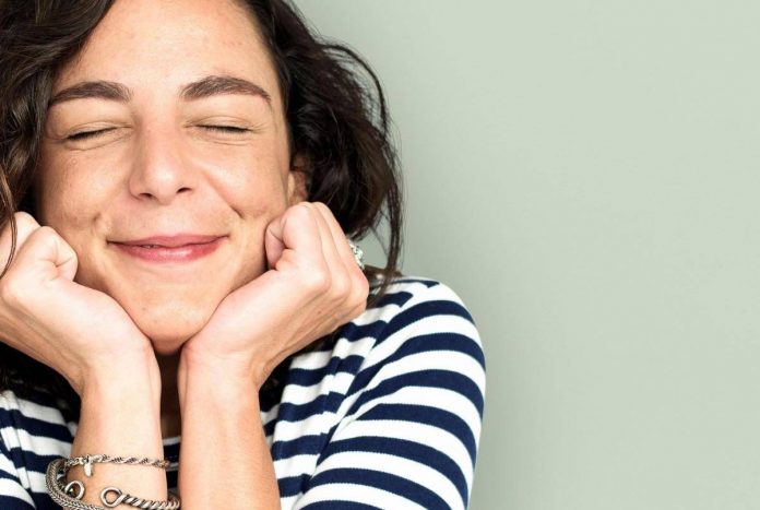 donna_sorride_123rf_free