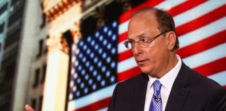 Trump a Davos, i grandi della finanza (a partire da Larry Fink) cercano una mediazione sulla Groenlandia