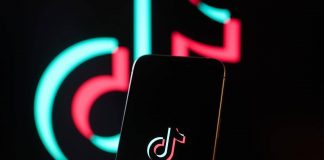 TikTok, accordo su cessione ramo Usa. Trump: “Felice di averla salvata”. E ringrazia Xi